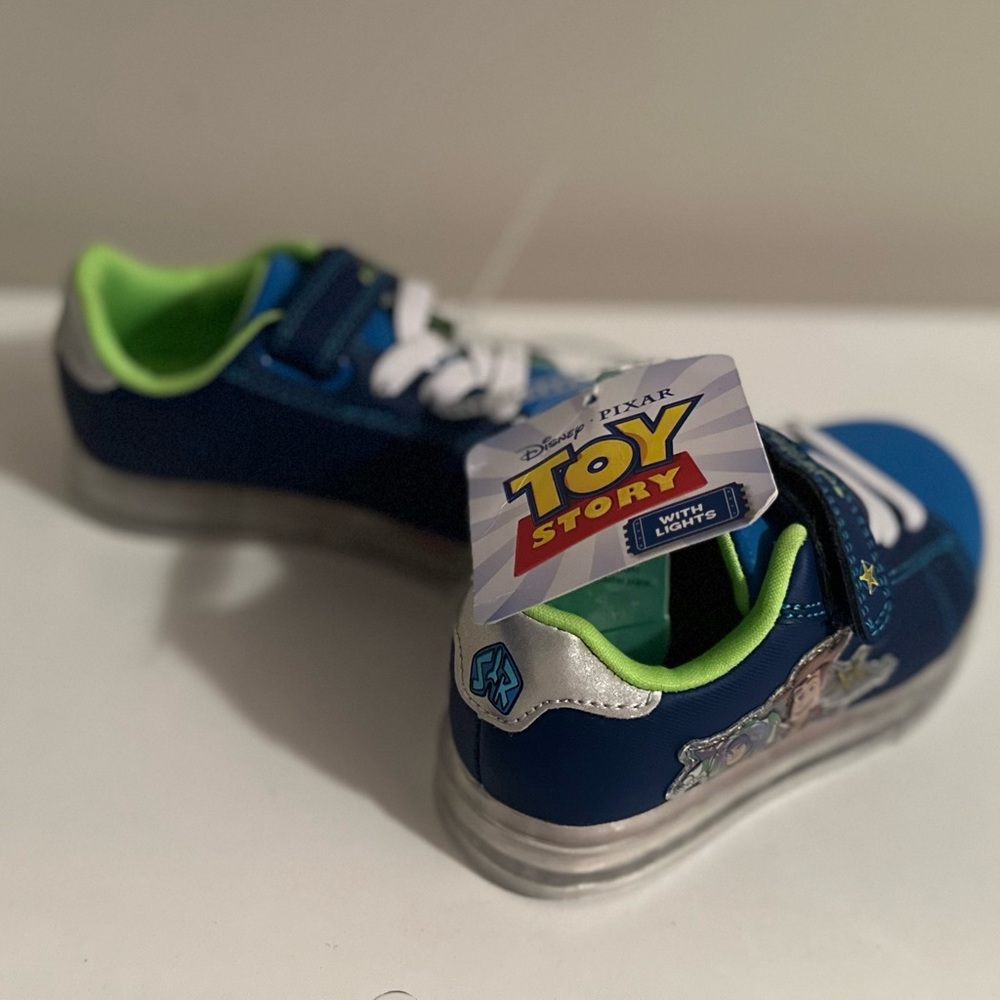NWT Disney Toy Story Light up sneakers